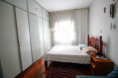 Casa à venda com 250m², 3 quartos e 4 vagas Casa à venda com 250m², 3 quartos e 4 vagasQuarto 3