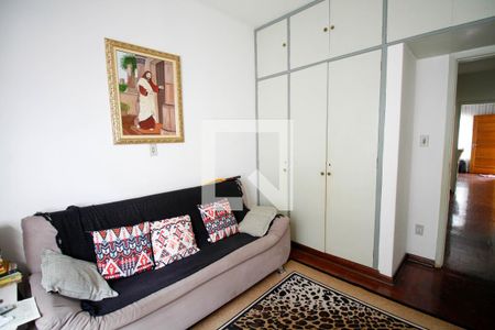 Casa à venda com 250m², 3 quartos e 4 vagas Casa à venda com 250m², 3 quartos e 4 vagasQuarto 2