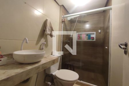 Casa de condomínio à venda com 130m², 4 quartos e 2 vagas Casa de condomínio à venda com 130m², 4 quartos e 2 vagas2º Pav - Banheiro da Suite 2