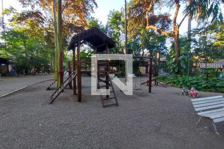 Casa de condomínio à venda com 130m², 4 quartos e 2 vagas Casa de condomínio à venda com 130m², 4 quartos e 2 vagasÁrea comum