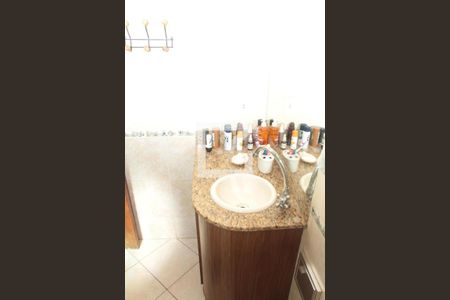 Casa à venda com 290m², 3 quartos e 2 vagasSuíte