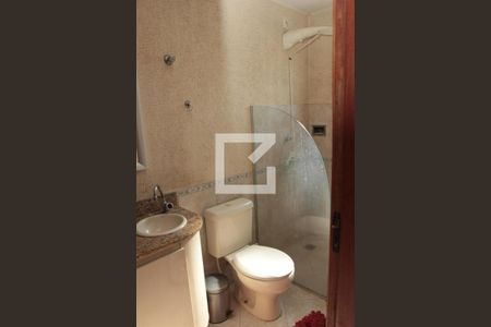 Casa à venda com 290m², 3 quartos e 2 vagasBanheiro 2