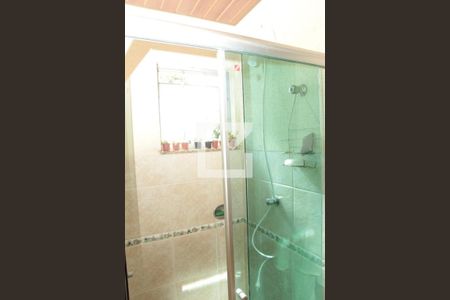 Casa à venda com 290m², 3 quartos e 2 vagasSuíte