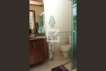 Casa à venda com 290m², 3 quartos e 2 vagasSuíte