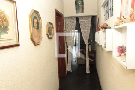 Casa à venda com 290m², 3 quartos e 2 vagasCorredor