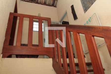 Casa à venda com 290m², 3 quartos e 2 vagasEscada