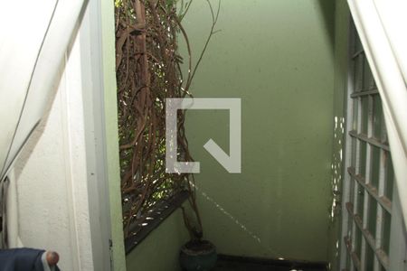 Casa à venda com 290m², 3 quartos e 2 vagasSuíte