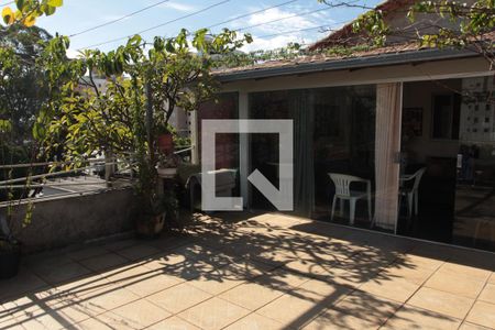 Casa à venda com 290m², 3 quartos e 2 vagasTerraço