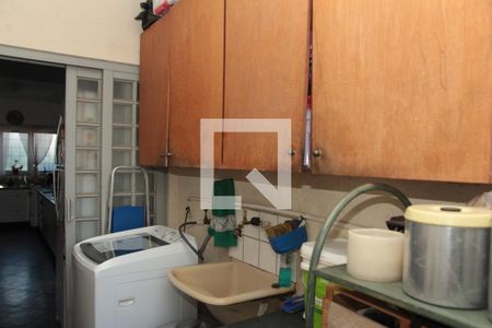 Casa à venda com 290m², 3 quartos e 2 vagasÁrea de Serviço