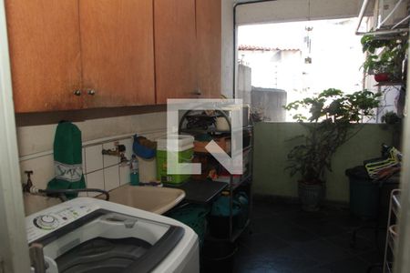 Casa à venda com 290m², 3 quartos e 2 vagasÁrea de Serviço