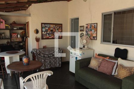 Casa à venda com 290m², 3 quartos e 2 vagasCobertura