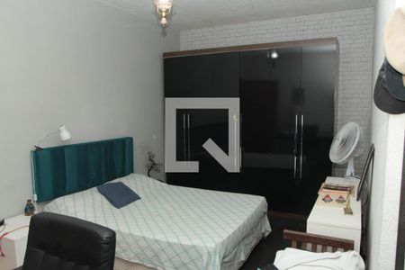 Casa à venda com 290m², 3 quartos e 2 vagasSuíte