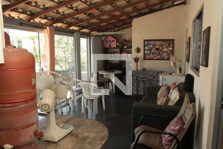 Casa à venda com 290m², 3 quartos e 2 vagasCobertura