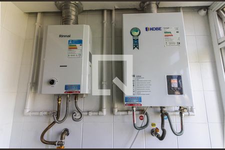 Apartamento à venda com 99m², 3 quartos e 2 vagas Apartamento à venda com 99m², 3 quartos e 2 vagasCozinha e Área de Serviço