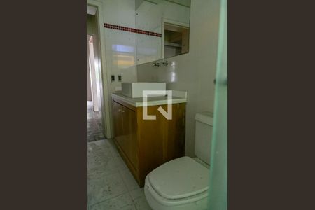 Casa para alugar com 250m², 3 quartos e 5 vagas Casa para alugar com 250m², 3 quartos e 5 vagasBanheiro