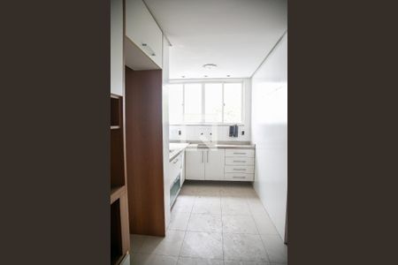 Casa para alugar com 250m², 3 quartos e 5 vagas Casa para alugar com 250m², 3 quartos e 5 vagasCozinha