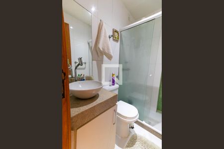 Apartamento à venda com 70m², 2 quartos e sem vagaBanheiro