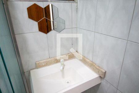 Casa à venda com 90m², 2 quartos e 2 vagasBanheiro