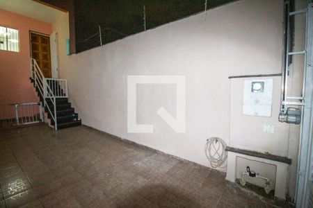 Casa à venda com 90m², 2 quartos e 2 vagasGaragem