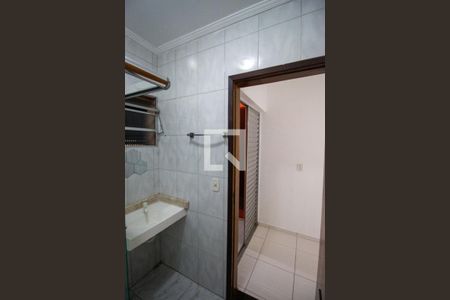 Casa à venda com 90m², 2 quartos e 2 vagasBanheiro