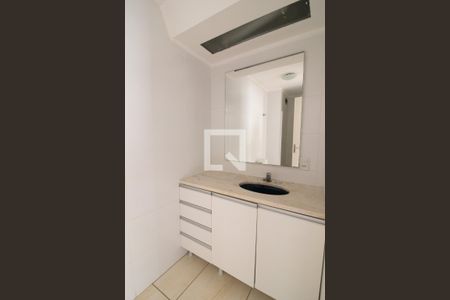 Apartamento à venda com 80m², 2 quartos e 1 vaga Apartamento à venda com 80m², 2 quartos e 1 vagaBanheiro 1