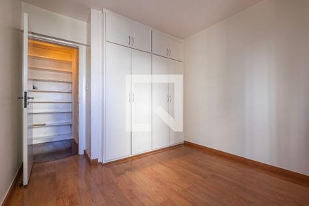 Apartamento à venda com 116m², 3 quartos e 2 vagas Apartamento à venda com 116m², 3 quartos e 2 vagasQuarto 3