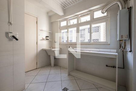 Apartamento à venda com 116m², 3 quartos e 2 vagas Apartamento à venda com 116m², 3 quartos e 2 vagasÁrea de Serviço