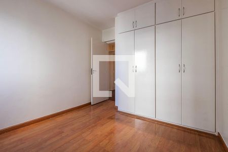 Apartamento à venda com 116m², 3 quartos e 2 vagas Apartamento à venda com 116m², 3 quartos e 2 vagasQuarto 3