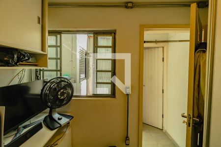 Casa à venda com 150m², 2 quartos e 2 vagasEscritório