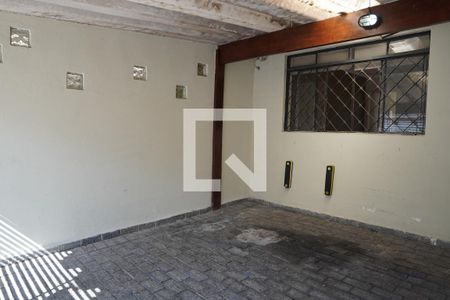 Casa à venda com 147m², 3 quartos e 2 vagasFachada