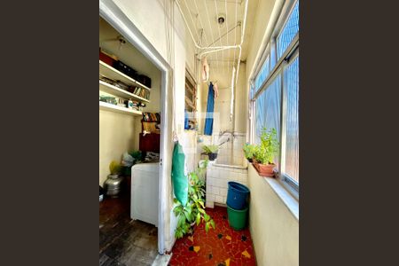 Apartamento à venda com 72m², 2 quartos e sem vaga Apartamento à venda com 72m², 2 quartos e sem vagaÁrea de Serviço