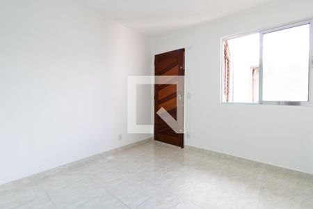 Sala de apartamento para alugar com 2 quartos, 45m² em Fazenda da Juta, São Paulo