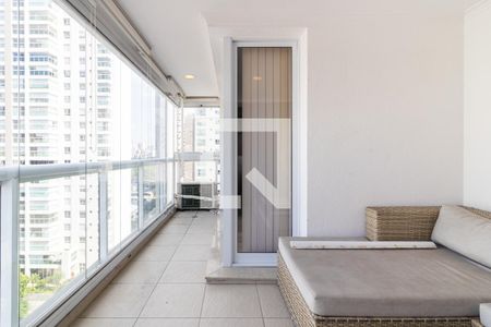 Varanda de kitnet/studio à venda com 1 quarto, 44m² em Vila Olímpia, São Paulo