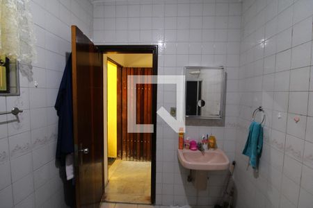 Casa à venda com 149m², 3 quartos e 2 vagasBanheiro