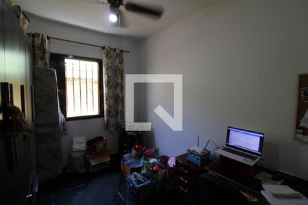 Casa à venda com 149m², 3 quartos e 2 vagasEscritório