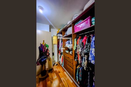 Casa à venda com 470m², 3 quartos e NaN vagasQuarto 3 - Armários