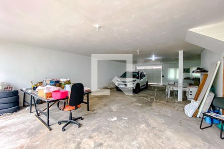 Casa à venda com 470m², 3 quartos e NaN vagasÁrea externa/Garagem