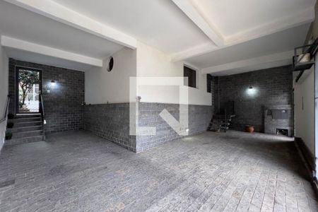 Casa à venda com 300m², 3 quartos e 2 vagas Casa à venda com 300m², 3 quartos e 2 vagasGaragem