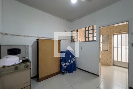 Casa à venda com 300m², 3 quartos e 2 vagas Casa à venda com 300m², 3 quartos e 2 vagasCozinha