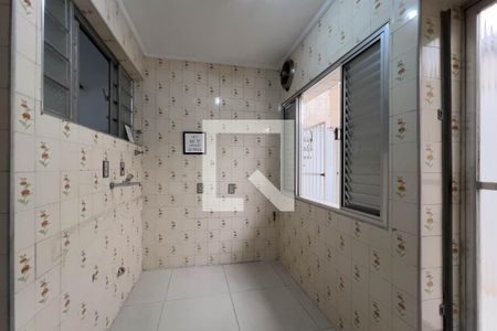 Casa à venda com 300m², 3 quartos e 2 vagas Casa à venda com 300m², 3 quartos e 2 vagasÁrea de serviço