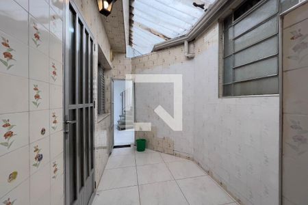 Casa à venda com 300m², 3 quartos e 2 vagas Casa à venda com 300m², 3 quartos e 2 vagasÁrea de serviço