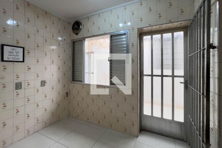 Casa à venda com 300m², 3 quartos e 2 vagas Casa à venda com 300m², 3 quartos e 2 vagasÁrea de serviço