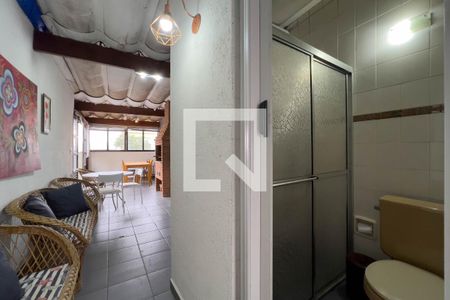 Casa à venda com 300m², 3 quartos e 2 vagas Casa à venda com 300m², 3 quartos e 2 vagasChurrasqueira