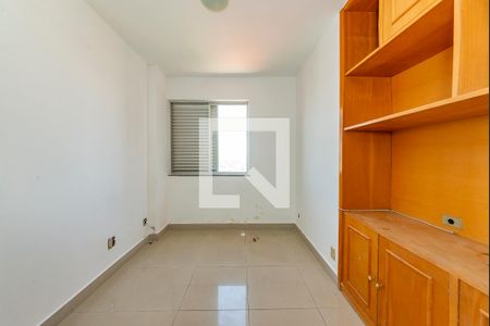 Apartamento à venda com 145m², 4 quartos e 3 vagasQuarto 2