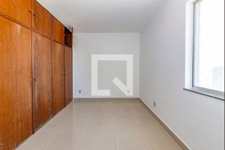 Apartamento à venda com 145m², 4 quartos e 3 vagasQuarto 3