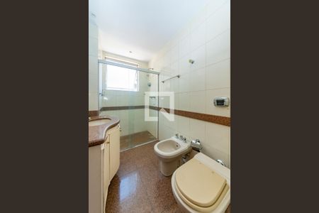 Apartamento à venda com 145m², 4 quartos e 3 vagasBanheiro Social