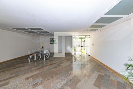 Apartamento à venda com 145m², 4 quartos e 3 vagasHall de entrada