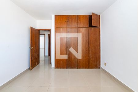 Apartamento à venda com 145m², 4 quartos e 3 vagasQuarto 3