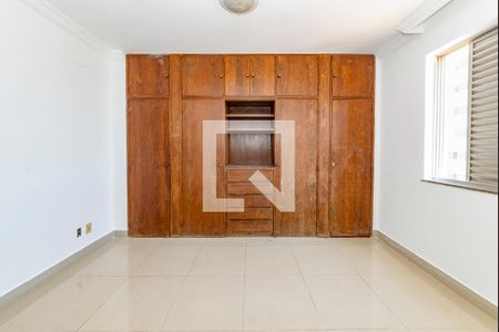 Apartamento à venda com 145m², 4 quartos e 3 vagasSuíte