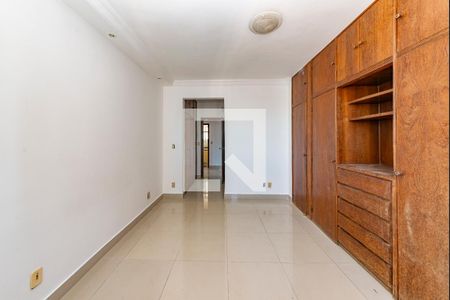Apartamento à venda com 145m², 4 quartos e 3 vagasSuíte